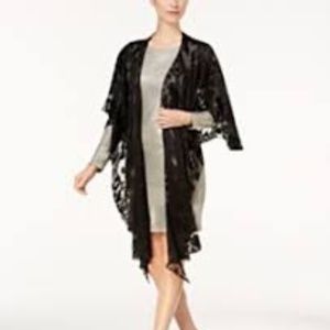 Betsey Johnson Baroque Print Wrap